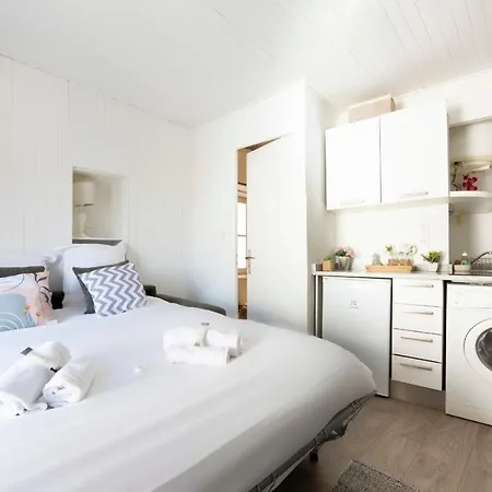 Studio On Place Nationale In The Center Of Antibes With Its Balcony !