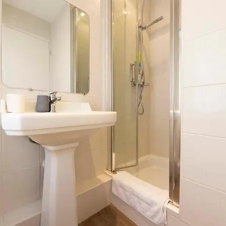 Studio On Place Nationale In The Center Of Antibes With Its Balcony ! Antibes