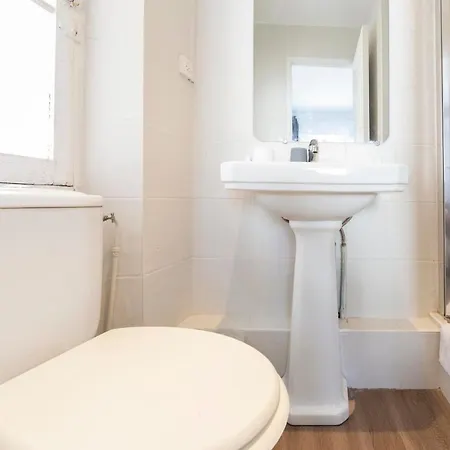 Apartment Studio On Place Nationale In The Center Of Antibes With Its Balcony ! *